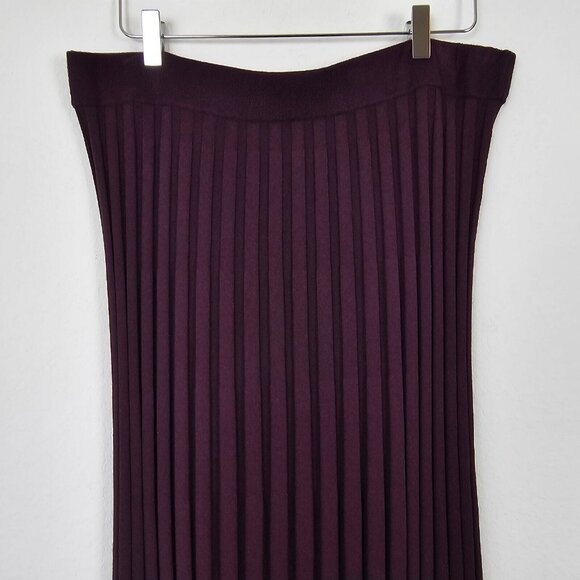 A New Day Skirt Womens Extra Large Burgundy Oxblood Knit Pleated Rolled Hem Midi - Picture 2 of 12